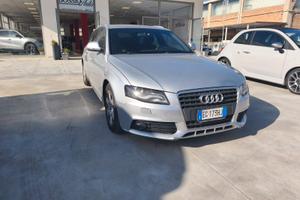 AUDI A4 AVAN