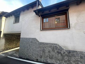 Casa indipendente di 97 m² con 3 locali a Talamona