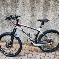 MTB Focus Raven 26" M in carbonio – anno 2019