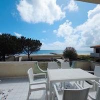 Villa sul mare "i delfini" piano primo