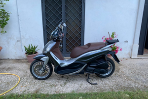 Beverly 300 abs Asr Sc. Amb. Bio