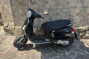 Vespa 250 gts
