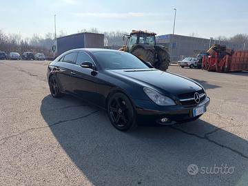 Mercedes-benz CLS 500