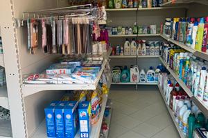 Negozio di detersivi e casalinghi