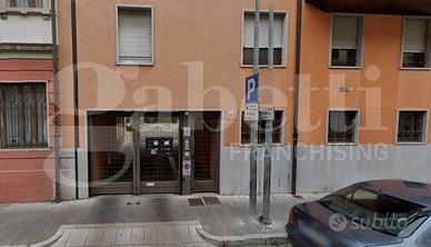 Box/Posto auto Udine [Cod. rif 3278767ARG]