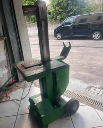 Spaccalegna a pedale 220v