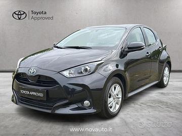 Toyota Yaris Hybrid Active MY22