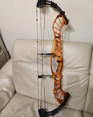 ARCO COMPOUND HOYT INVICTA