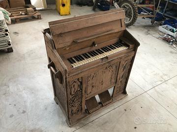 Antico organo harmonium Graziano Tubi Lecco