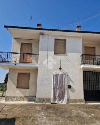 CASA SEMINDIPENDENTE A MARETTO