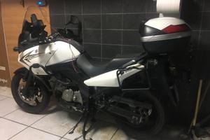 Suzuki V Strom DL 650 - 2011 ABS