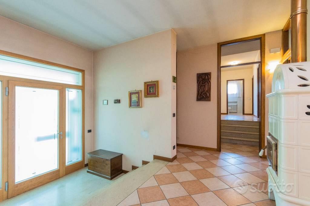 Casa – Bassano del Grappa, Ca' Baroncello, Pilastroni - Vista 3