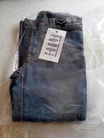 pantaloni in jeans 2 anni