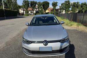 Volkswagen Golf 8 1.0 TSI (110 CV) - 2022
