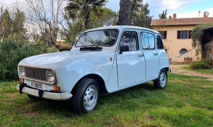 Renault R4 TL - ASI e Gancio traino