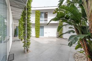 Edificio con 8 Bilocali a T. Natale