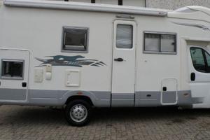 CAMPER Laika