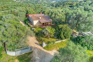 PORZIONE DI BIFAMILIARE A OLBIA