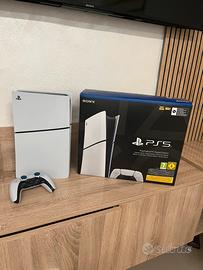 ps5 come nuova usata solo per 1 mese