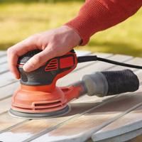 Disponibile per attività di carteggio pergolati