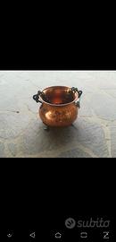 Ciotola rame con piedini