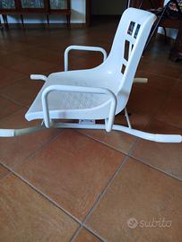 Sedia girevole per vasca
