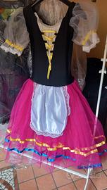 Vestito femminile tradizionale