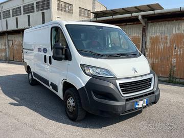 PEUGEOT Boxer 330 2.0 BlueHDi 130CV PC-TN Furgon