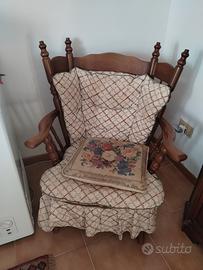 Sedia a dondolo in legno stile classico