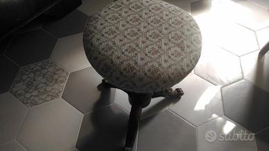 Sgabello da pianoforte