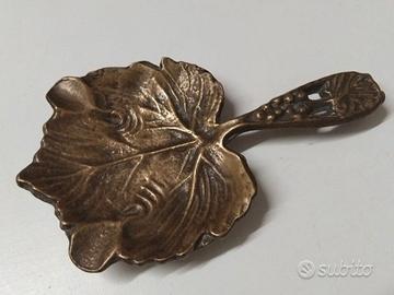POSACENERE IN OTTONE FOGLIA VINTAGE