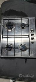 piastra 4 fuochi Indesit 