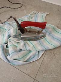 Ferro da stiro elettrico