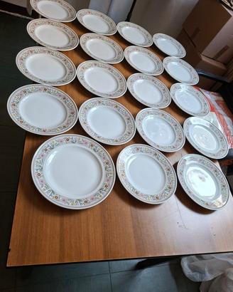 SET DI 19 PIATTI VINTAGE SCHONWALD  PORZELLAN