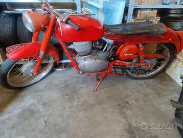 Gilera 150 super rossa