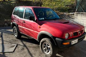 Nissan Terrano II 