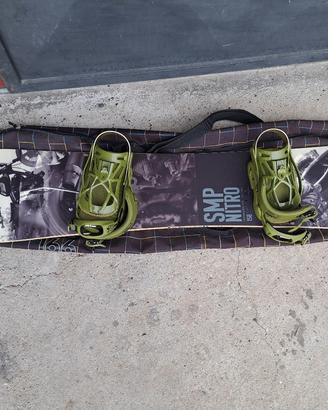 kit snowboard tavola scarponi attacchi