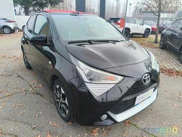 Toyota Aygo 1.0 72 CV x-play