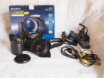 Sony Cyber-shot DSC-R1  con Zeiss Vario Sonnar
