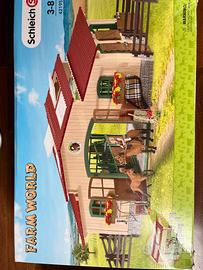 Fattoria dei cavalli.   Farm word  della Schleich