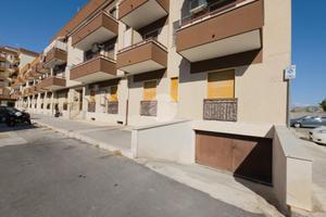 4 LOCALI A MANFREDONIA