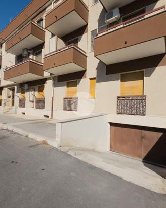 4 LOCALI A MANFREDONIA