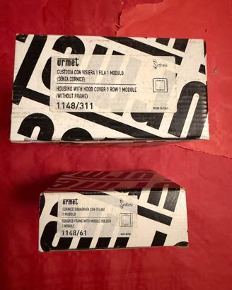 Urmet Sinthesi cornice telaio + scatola a parete