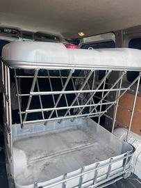 Mangiatoia per animali fieno