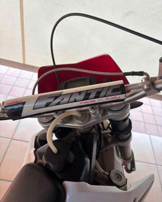 Moto fantic caballero