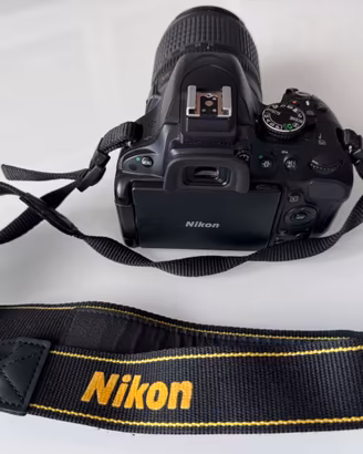 Nikon D5100 + 18-105 VR + Metz 50 AF-1 – KIT