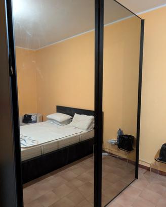 Letto contenitore + Armadio con specchi