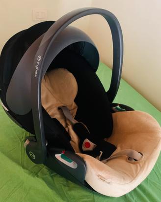 Ovetto Cybex con cover e parapioggia