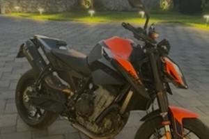 Ktm duke 890