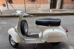 Piaggio Vespa 125 (VNL2/VNL3) - 1967